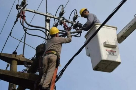 Traban embargos a nueve Cooperativas Eléctricas bonaerenses