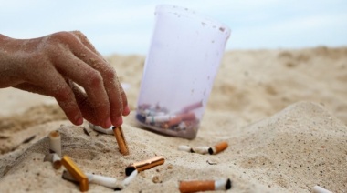 Mar del Plata: una ordenanza propone fuertes multas para quienes fumen en balnearios