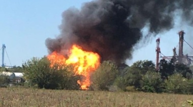 Incendio y explosiones en una planta de gas en Chivilcoy