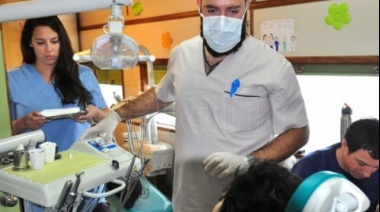 Protesta de odontólogos bonaerenses por retraso en los pagos del IOMA