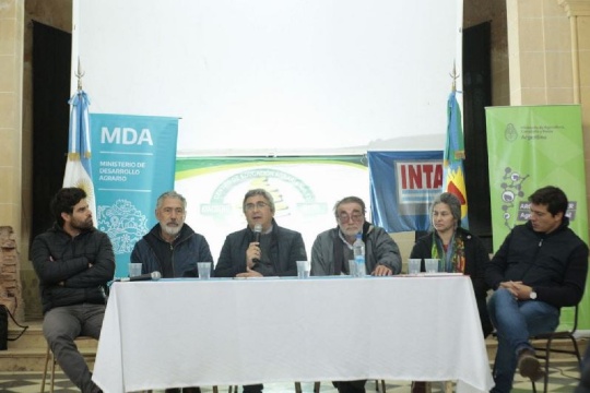Rodríguez dijo que "El desafío es industrializar localmente la producción agropecuaria"